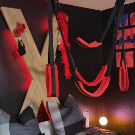 Apartamento Le Coin Des Desirs Bdsm Estrasburgo Exterior foto
